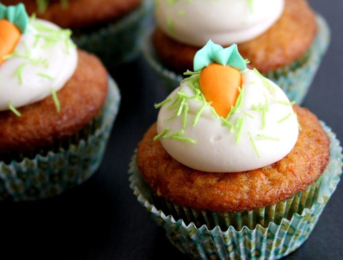 Lemon Drop Martini Cupcakes (Vanilla Lemon Cupcakes with Lemon Drop Martini Cupcakes (Vanilla Lemon Cupcakes with
