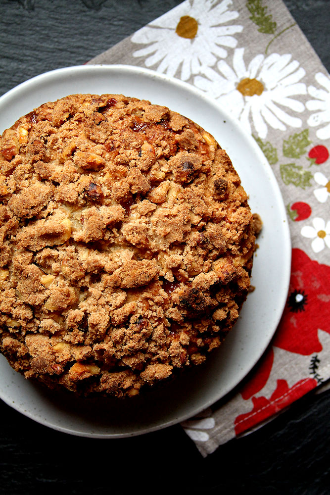 banana streusel cake